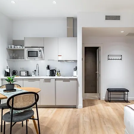 Appartamento Limehome Ronda De Capuchinos